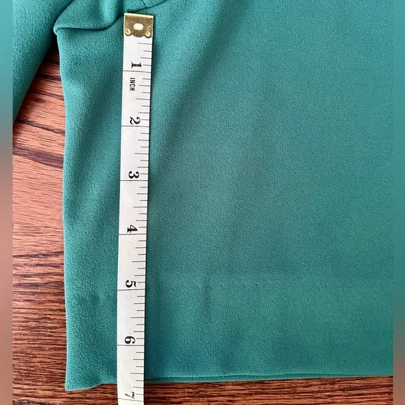 Calvin Klein Sleeveless V-neck Meadow Green Stretch Romper Shorts - Picture 7 of 11